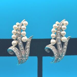 Charel Vintage Crystal Pearl‎ Clip On Earrings Silver Tone Art Deco Style